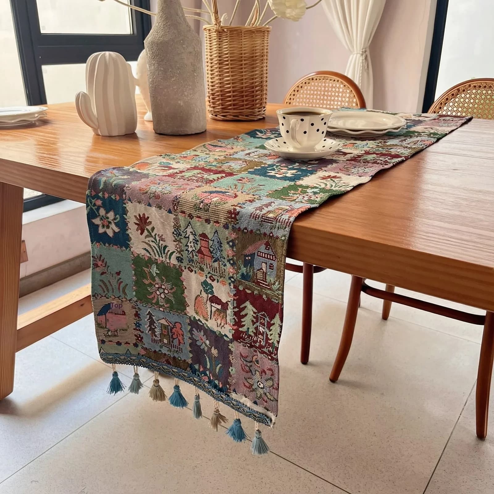 Ranskalainen maalaistyylinen puuvilla-pellavasekoite pöytäliina, kukkakuvio
